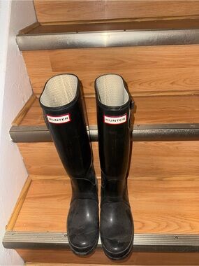 Hunter Black Gloss Knee-High Rain Boots